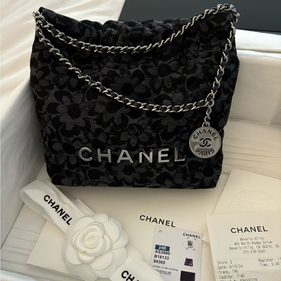 NWT 🖤 CHANEL 24B Black Floral Denim Mini 22 Ruthenium Hardware Bag - Picture 6 of 16